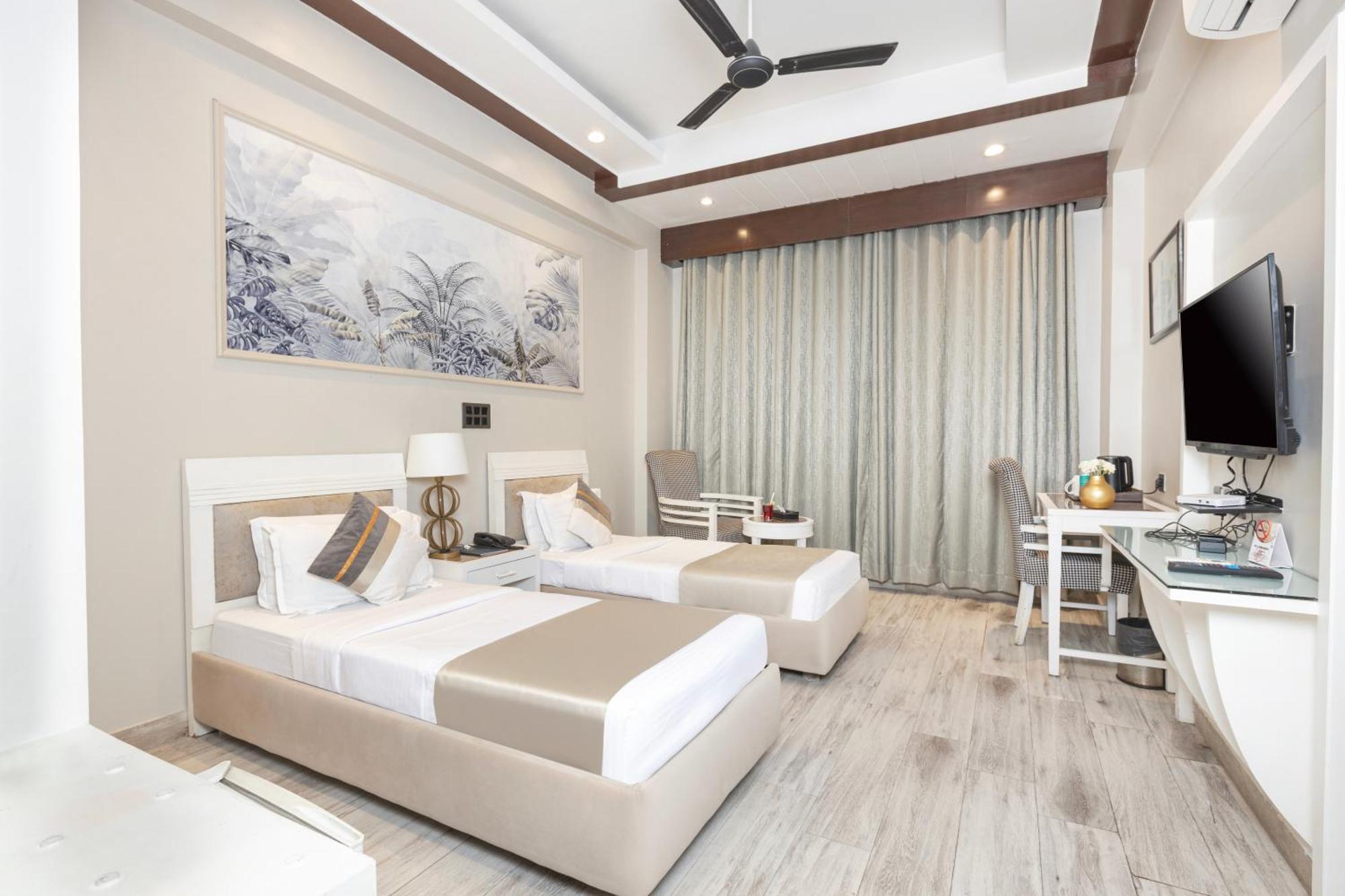 Skon Boutique By Orion Hotels New Delhi Buitenkant foto