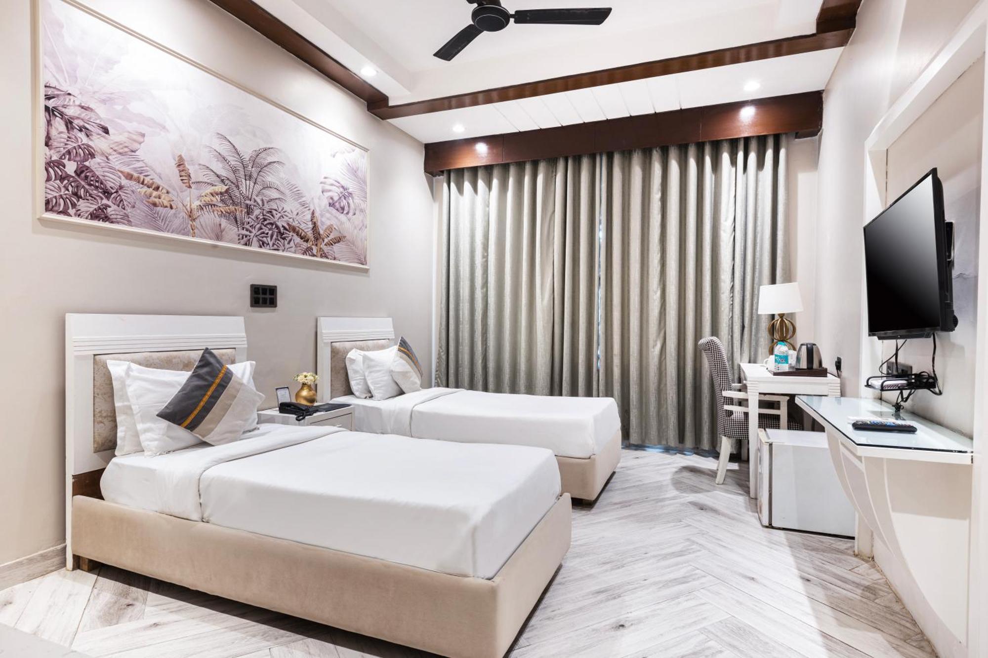 Skon Boutique By Orion Hotels New Delhi Buitenkant foto